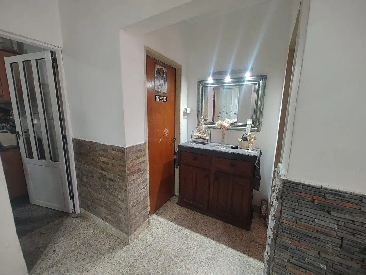 CASA 4 AMBIENTES EN VENTA BERISSO QUINCHO PILETA 3