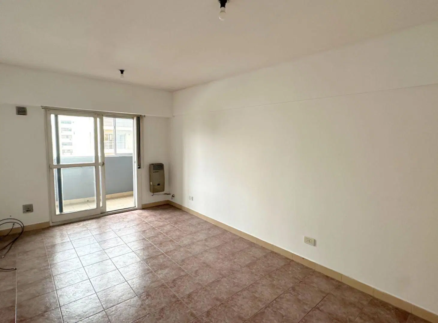 Departamento 2 ambiente en alquiler en La Plata 2