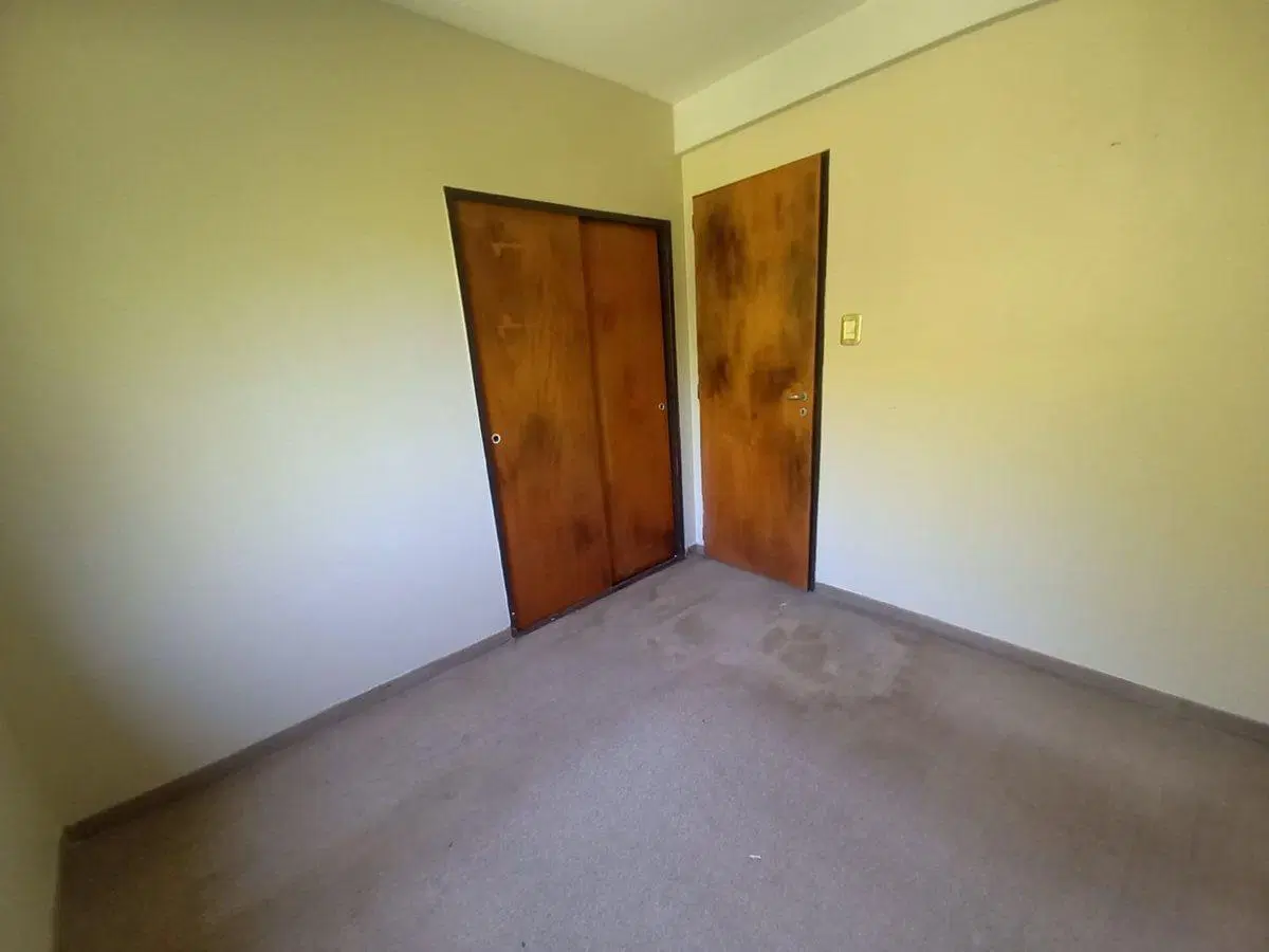 Departamento 4 ambiente en venta en La  Plata 3