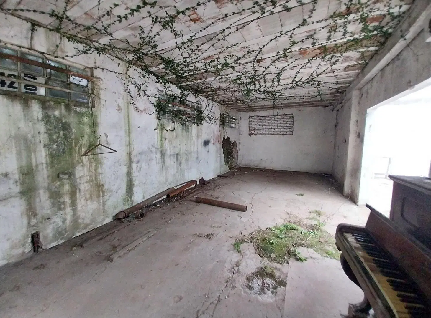 Terreno en venta en Ringuelet La Plata con galpón. 3