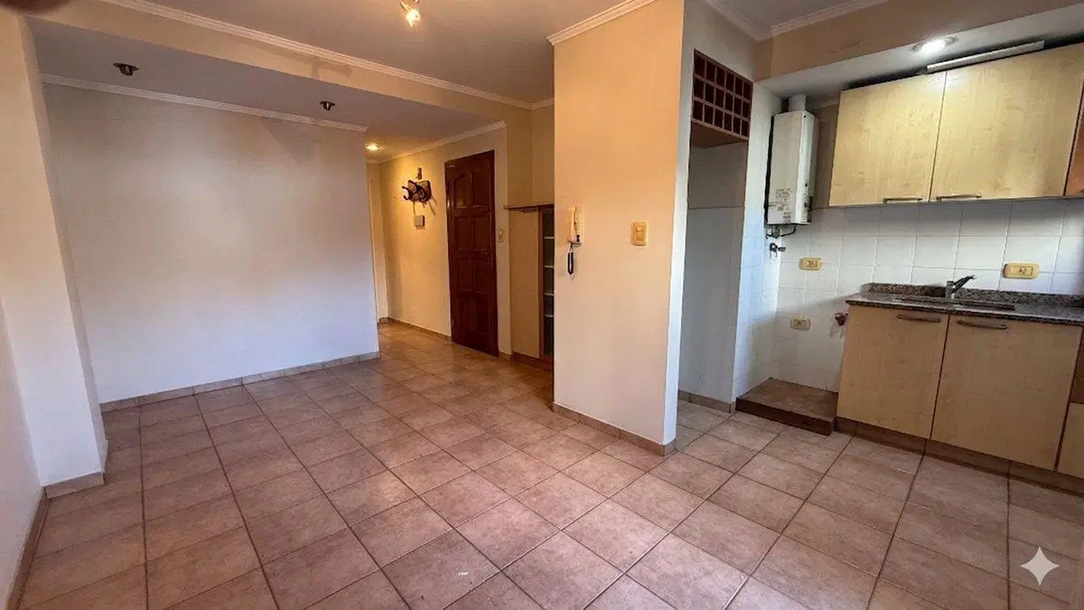 Departamento 2 ambientes en venta La Plata cochera 4