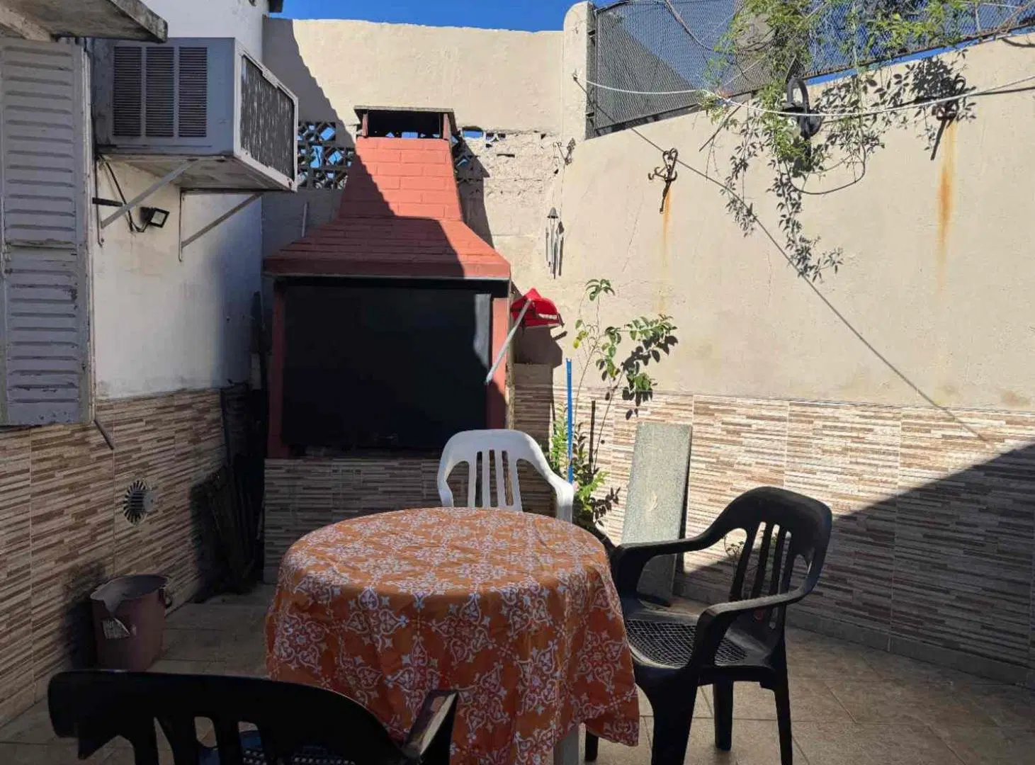 CASA 2 AMBIENTES EN VENTA EN LA PLATA COHERA PATIO 4