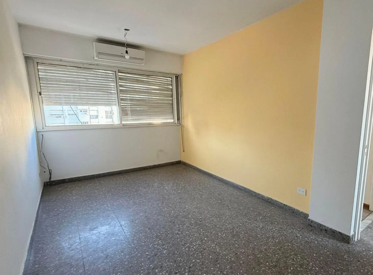 DEPARTAMENTO 2 AMBIENTES EN VENTA LA PLATA 3