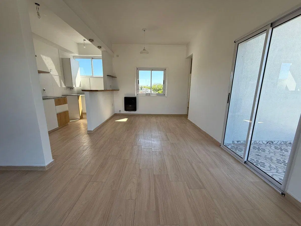 Departamento 2 dormis en venta La Plata c/cochera 2