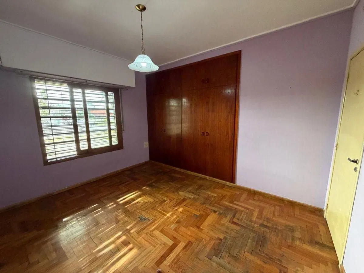 Casa 2 dormitorios en venta en La Plata con patio 8