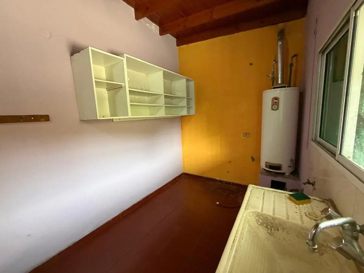Casa 2 dormitorios en venta en La Plata con patio 5