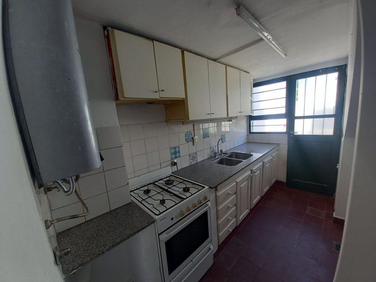 Foto de Departamento 3 dormitorios en venta Tolosa patio, imagen 5