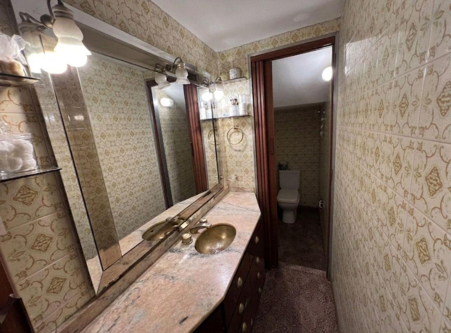 Foto de Casa 3 dormitorios Venta Sarandí Cochera y Jardin, imagen 3