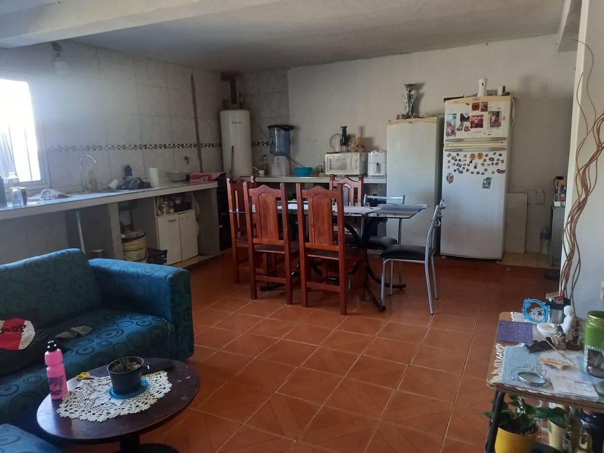 Foto de Casa 2 dormitorios en venta en Los Hornos jardín, imagen 4