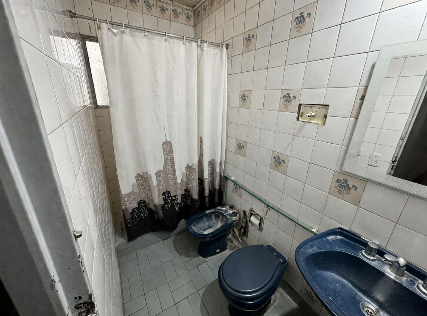 Foto de CASA 3 AMBIENTES EN VENTA CON JARDIN Y COCHERA, imagen 3