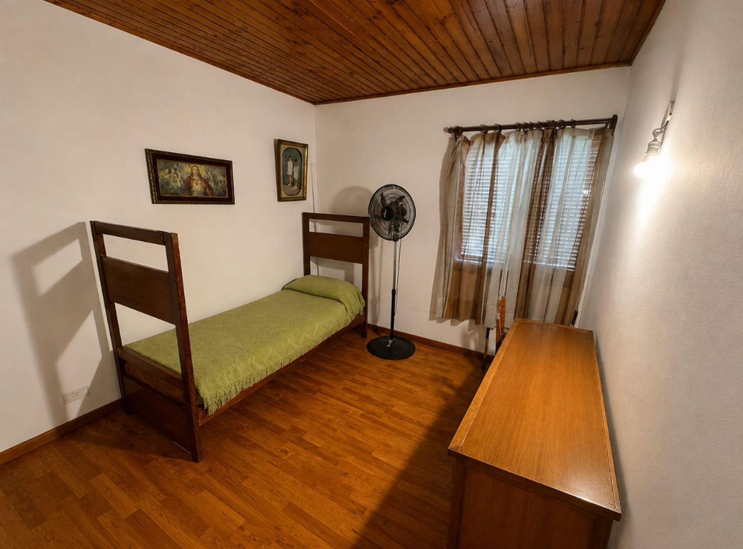 Foto de CASA 3 AMBIENTES EN VENTA CON JARDIN Y COCHERA, imagen 5