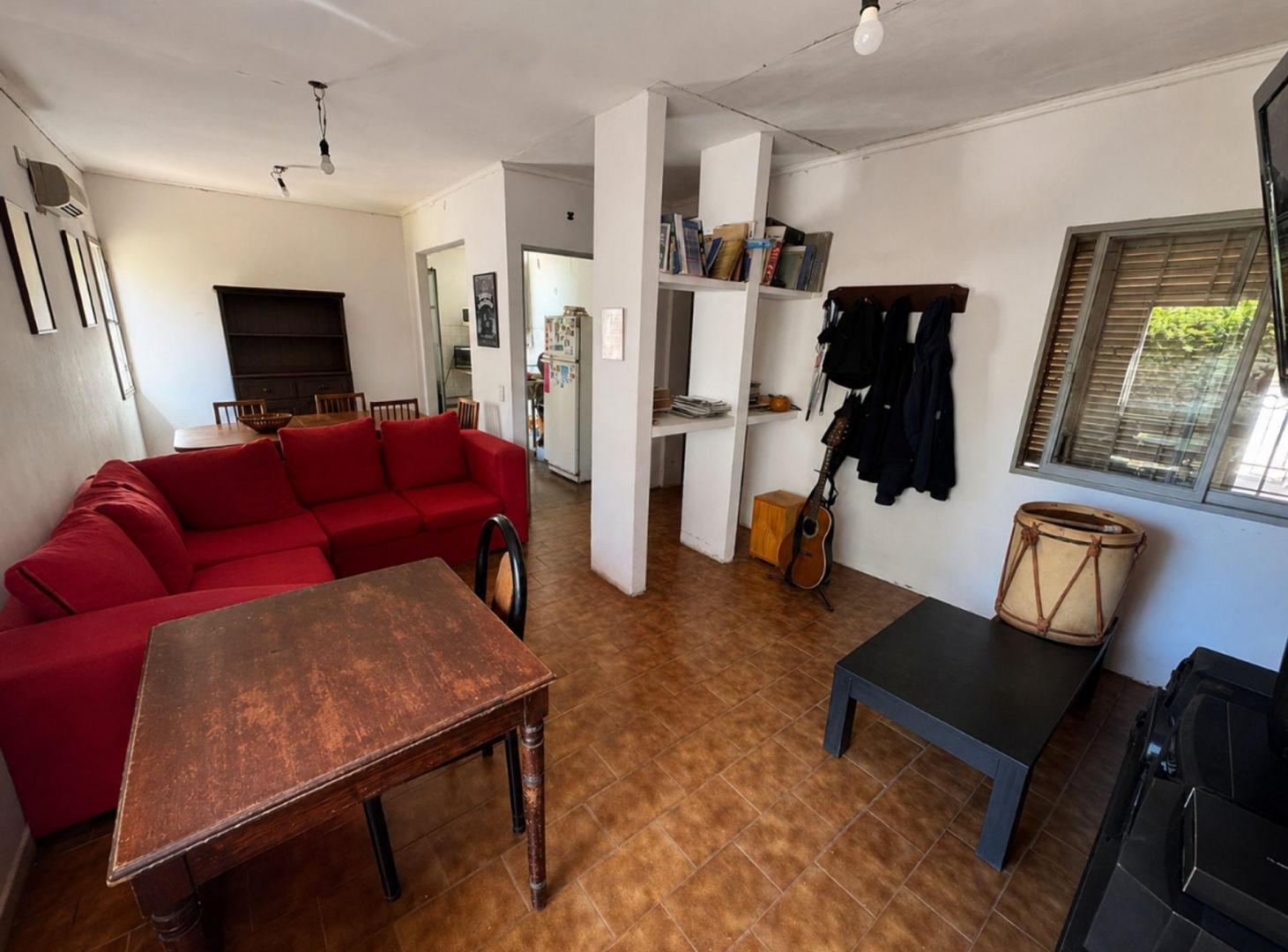Foto de CASA 3 AMBIENTES EN VENTA CON JARDIN Y COCHERA, imagen 1