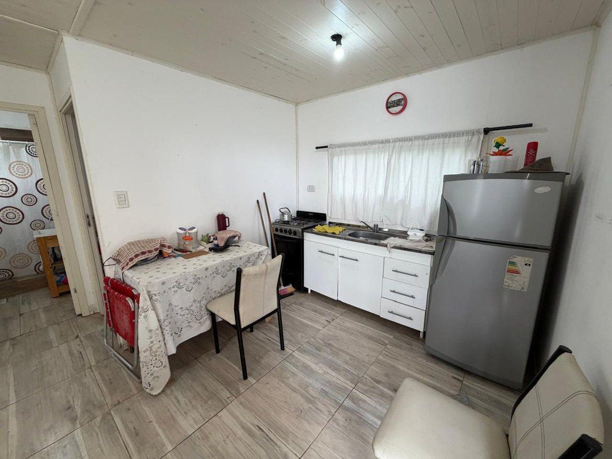 Foto de Quinta 2 dormitorios en venta La Plata con pileta, imagen 2