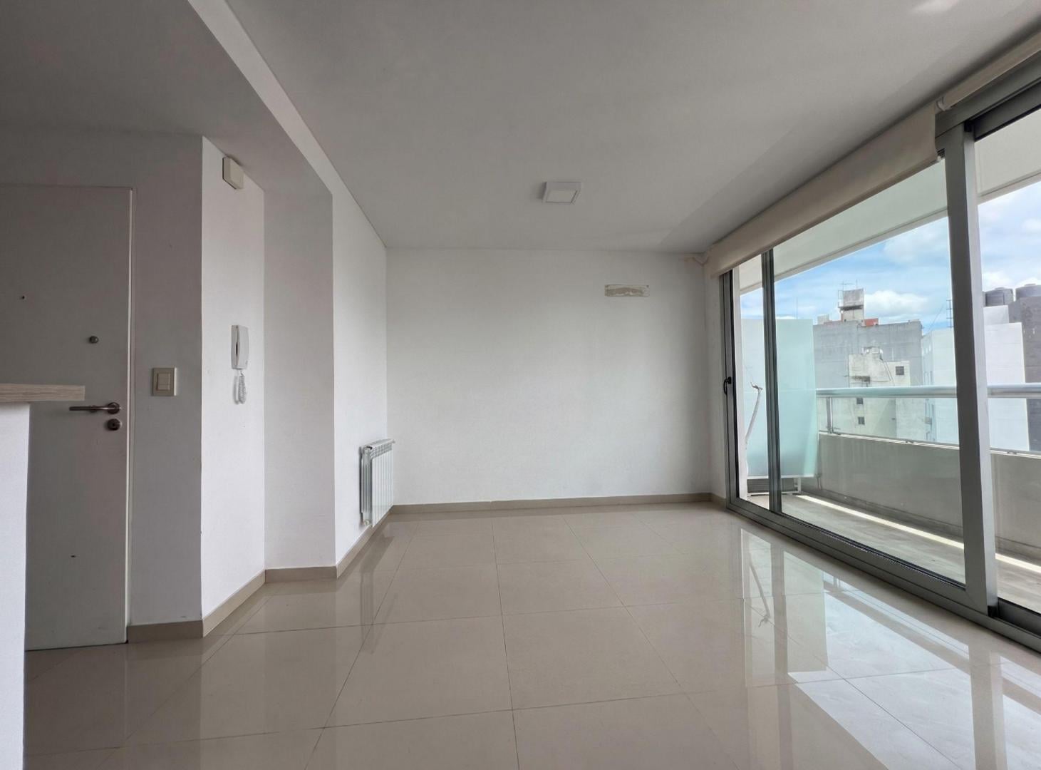 Foto de Departamento 2 dormis en venta La Plata c/cochera, imagen 1
