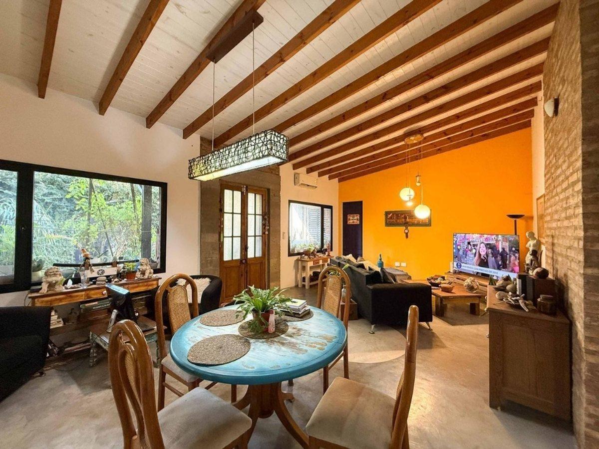 Foto de CASA EN VENTA 5 DORMITORIOS CON PARQUE, imagen 1