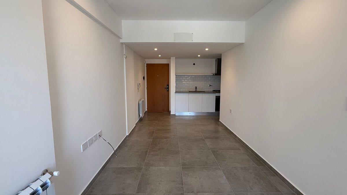 Foto de DEPARTAMENTO 1 DORMITORIO EN VENTA LA PLATA BALCON, imagen 2