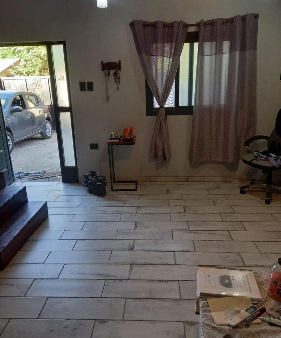 Foto de Casa 3 dormitorios en venta en Sicardi con pileta, imagen 4