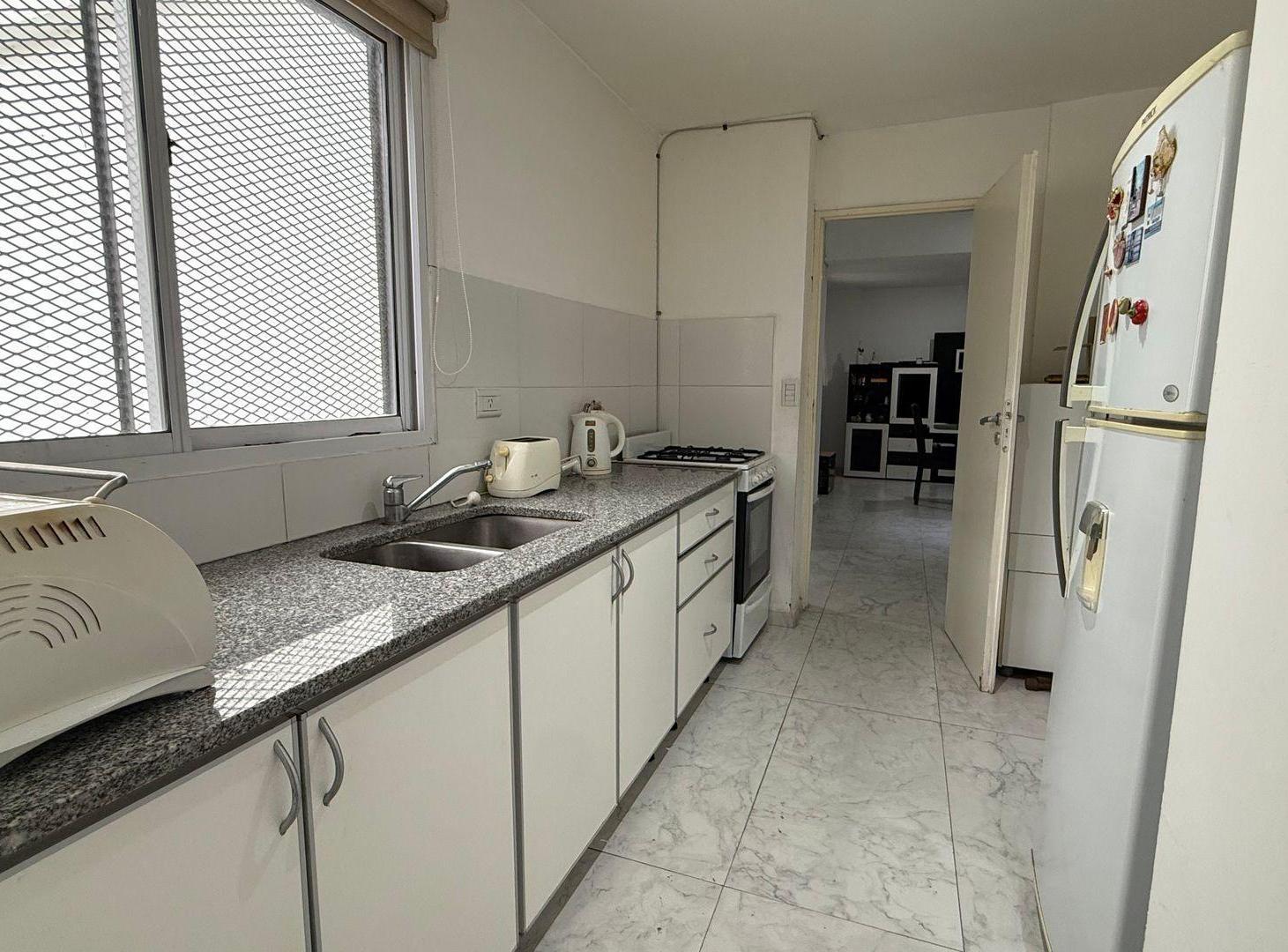 Foto de DEPARTAMENTO 2 DORMITORIOS VENTA COCHERAS TERRAZA, imagen 3