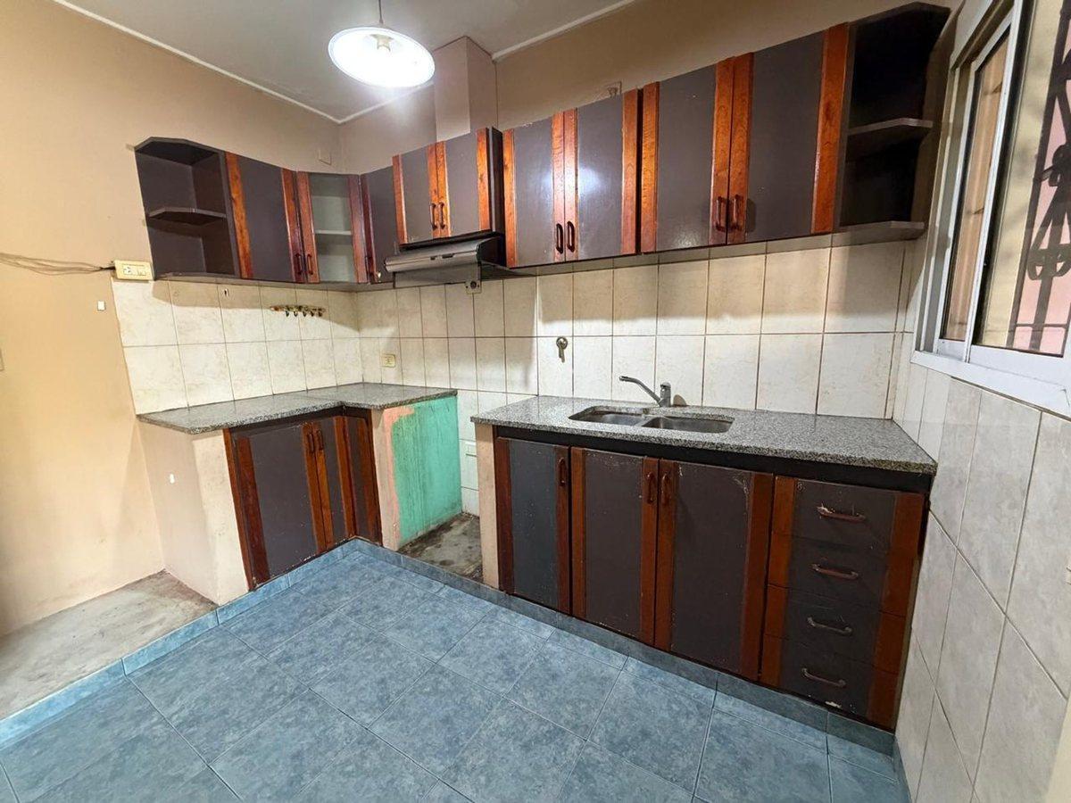 Foto de Casa 2 dormitorios en venta en La Plata con patio, imagen 5