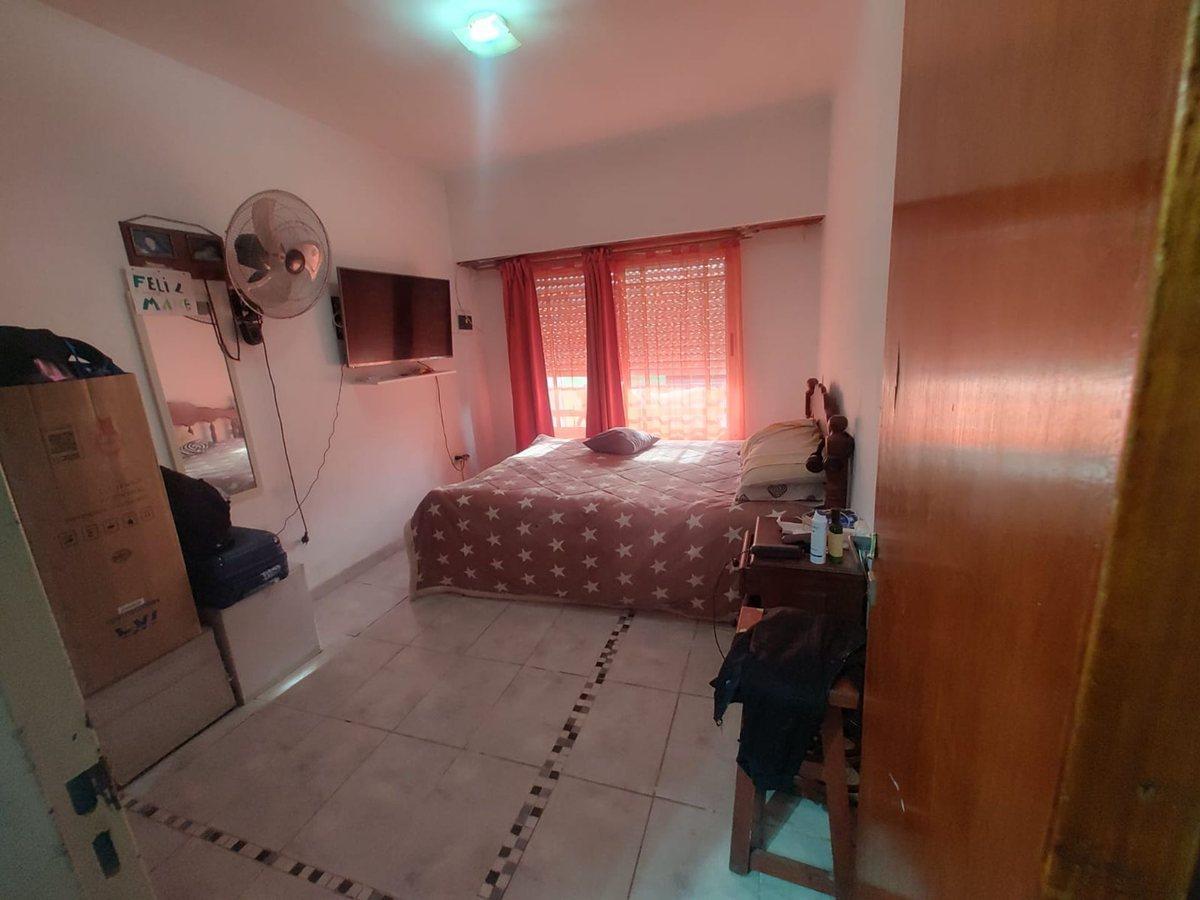 Foto de CASA 3 DORMITORIOS EN VENTA BERISSO QUINCHO PILETA, imagen 4