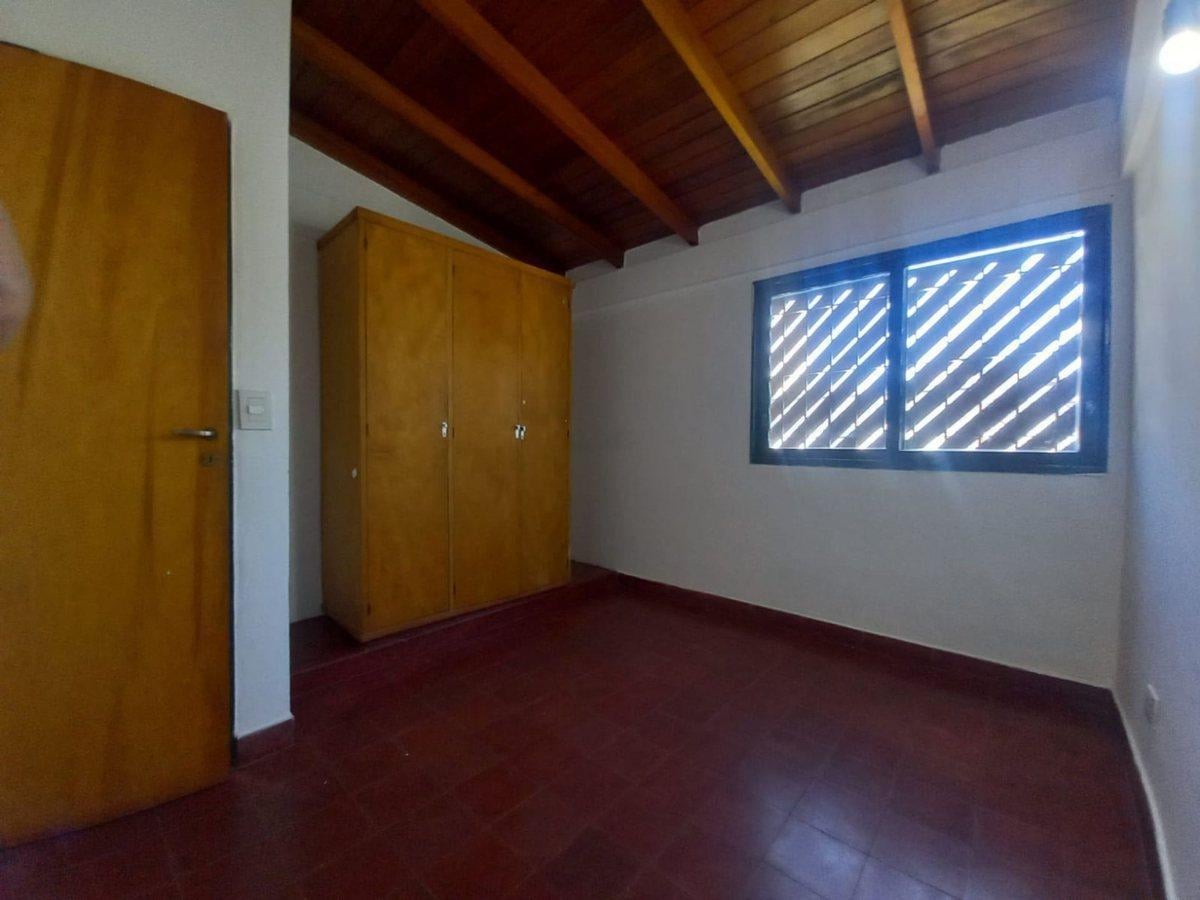 Foto de Departamento 3 dormitorios en venta Tolosa patio, imagen 4