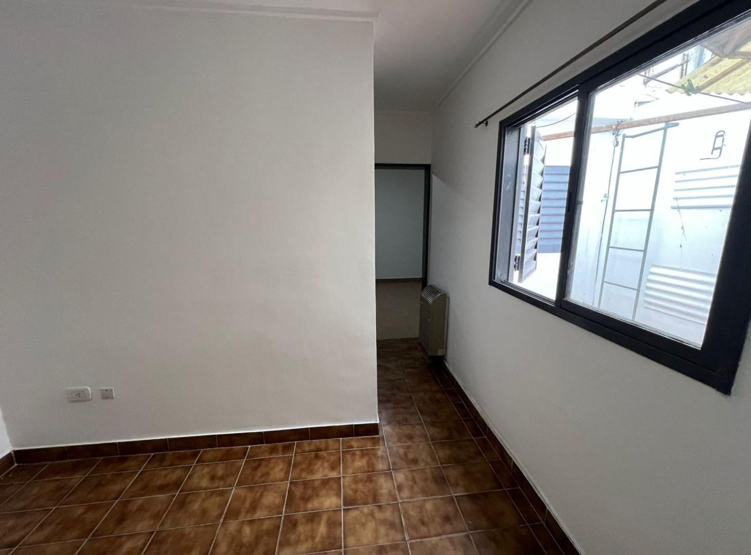 Foto de Departamento 1 Dormitorio en Alquiler con patio, imagen 3