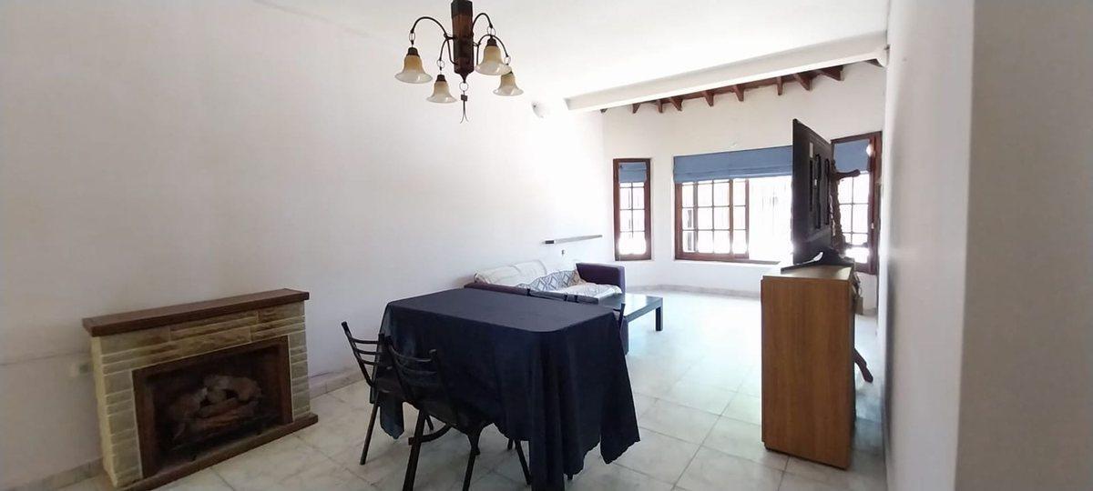Foto de Casa 2 dormitorios en venta Villa Elvira, cochera., imagen 2