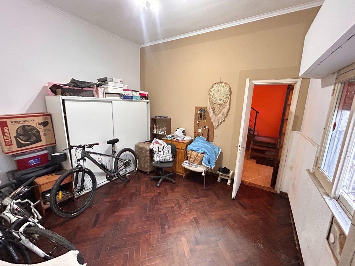 Foto de CASA 4 DORMITORIOS EN VENTA LA PLATA CON JARDIN, imagen 5