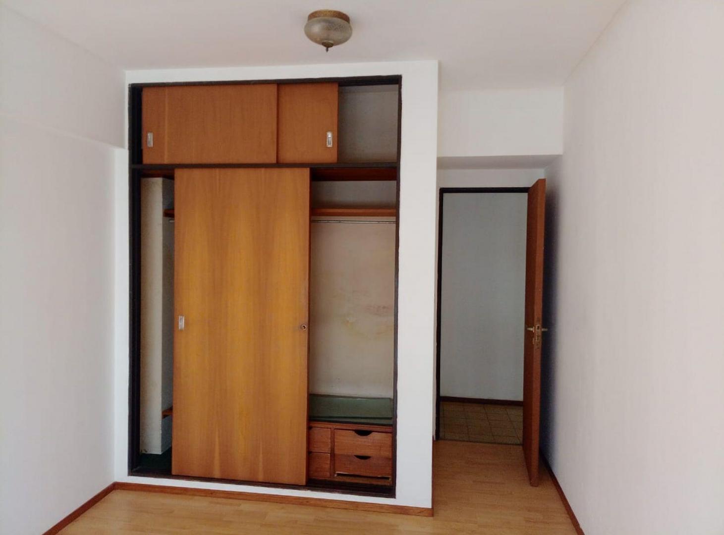Foto de DEPARTAMENTO 1 DORMITORIO EN LA PLATA, imagen 3