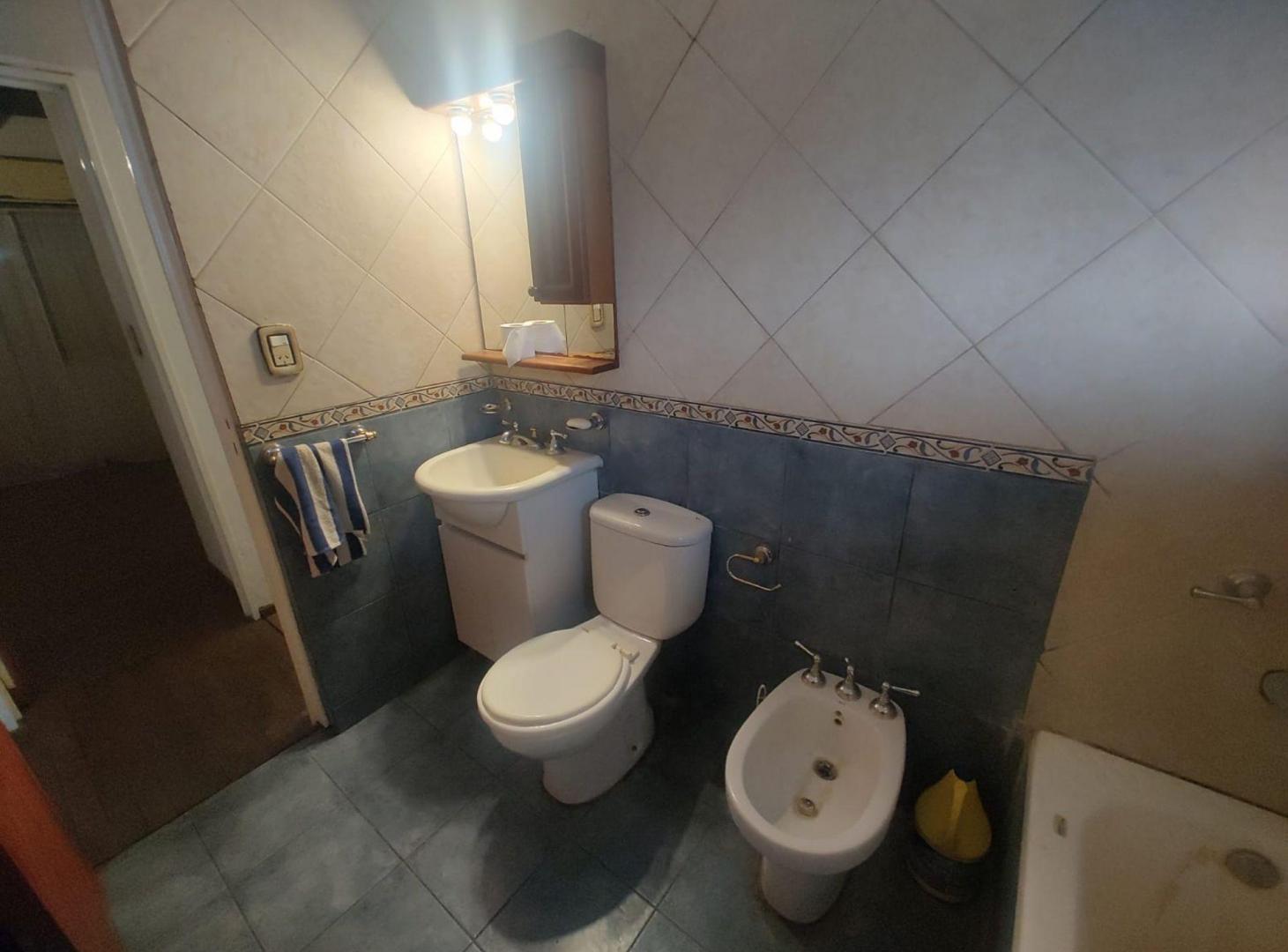 Foto de CASA EN VENTA 3 DORMITORIOS EN BARRIO MONASTERIO, imagen 4