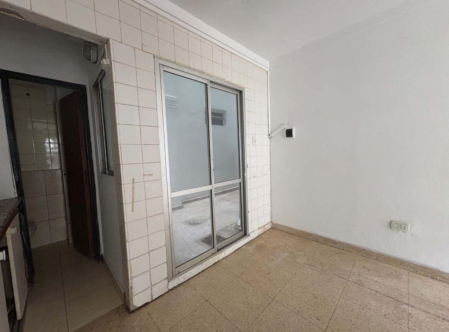 Foto de Local en venta en La Plata centro sobre calle 8, imagen 5