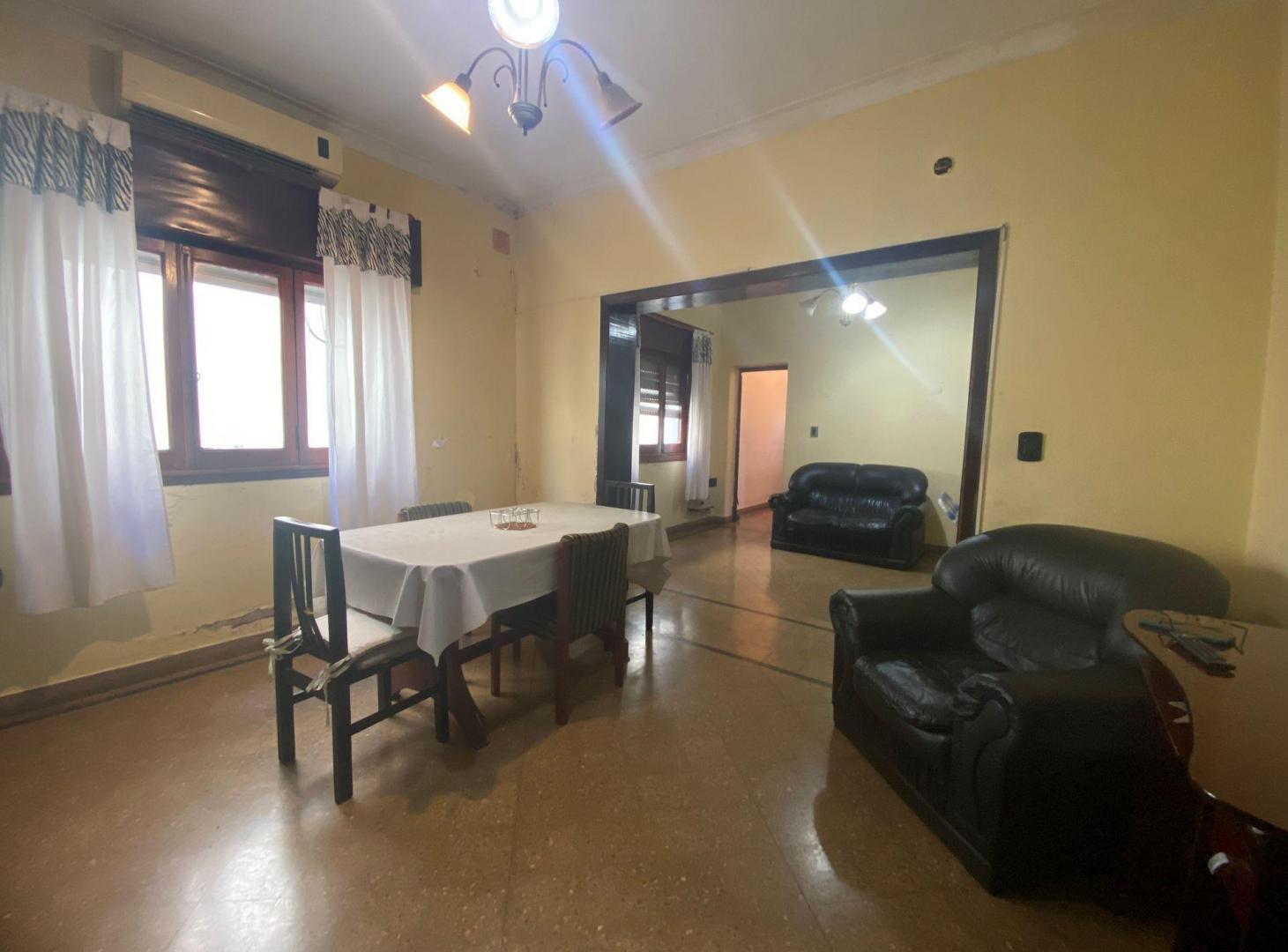 Foto de Casa 4 dormitorios en venta en Berisso con cochera, imagen 4