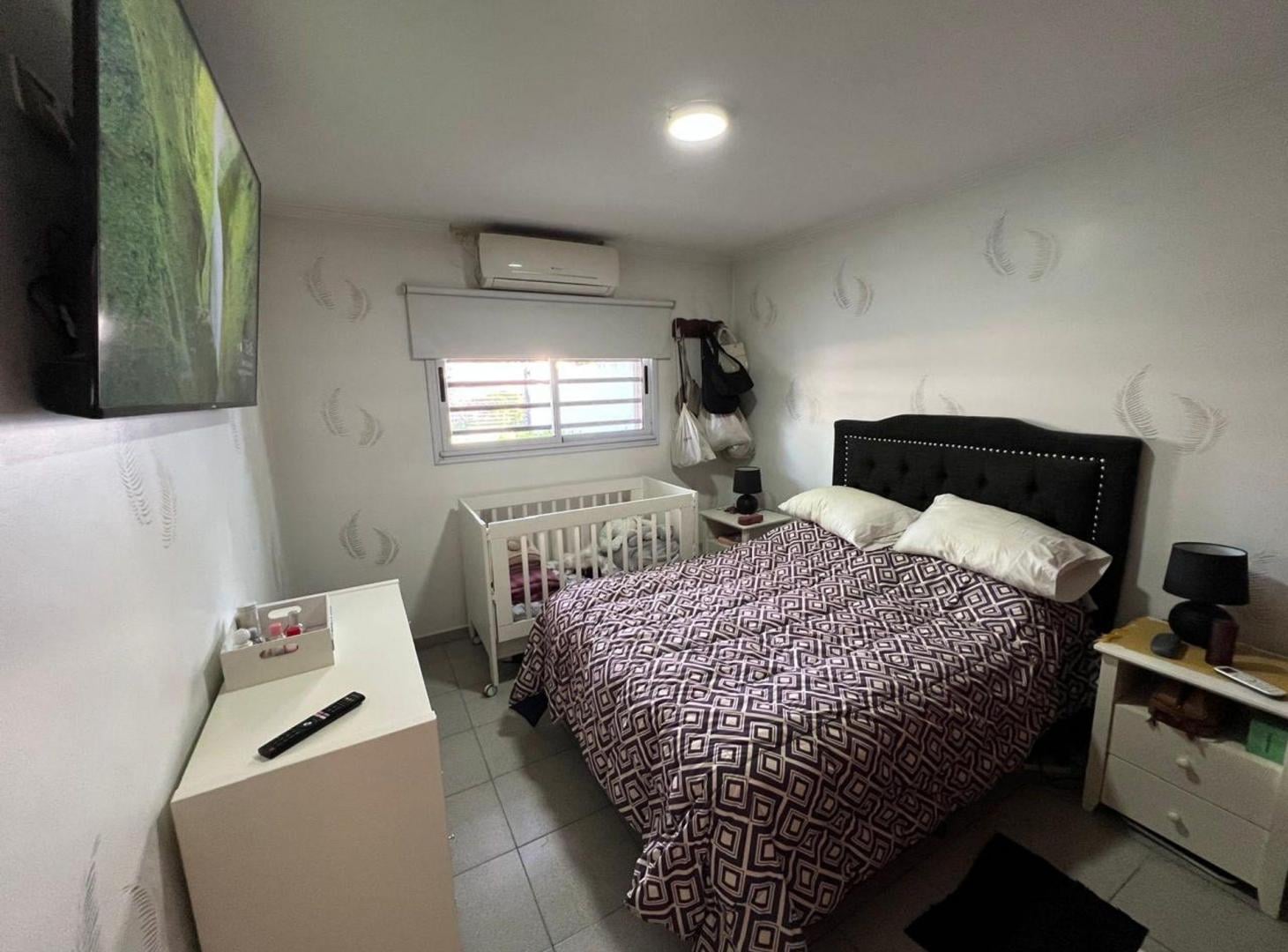Foto de Casa 4 dormitorios Venta La Plata Cochera y Pileta, imagen 4