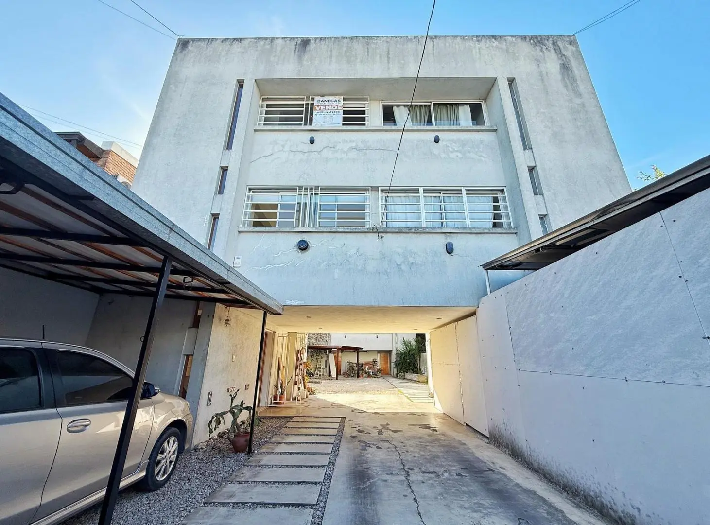 PH TRIPLEX .2 DORMITORIOS . COCHERA .ESPACIO EN COMUN ACEPTA PERMUTA X CASA Evalua zona 2