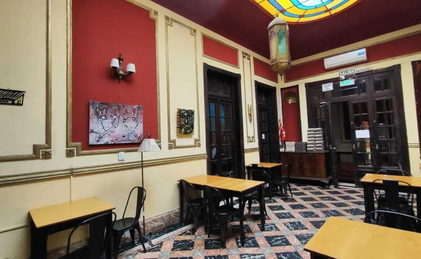 Casa - Terreno en calle 59 e/8 y 9 - ideal desarrollo - La Plata 8