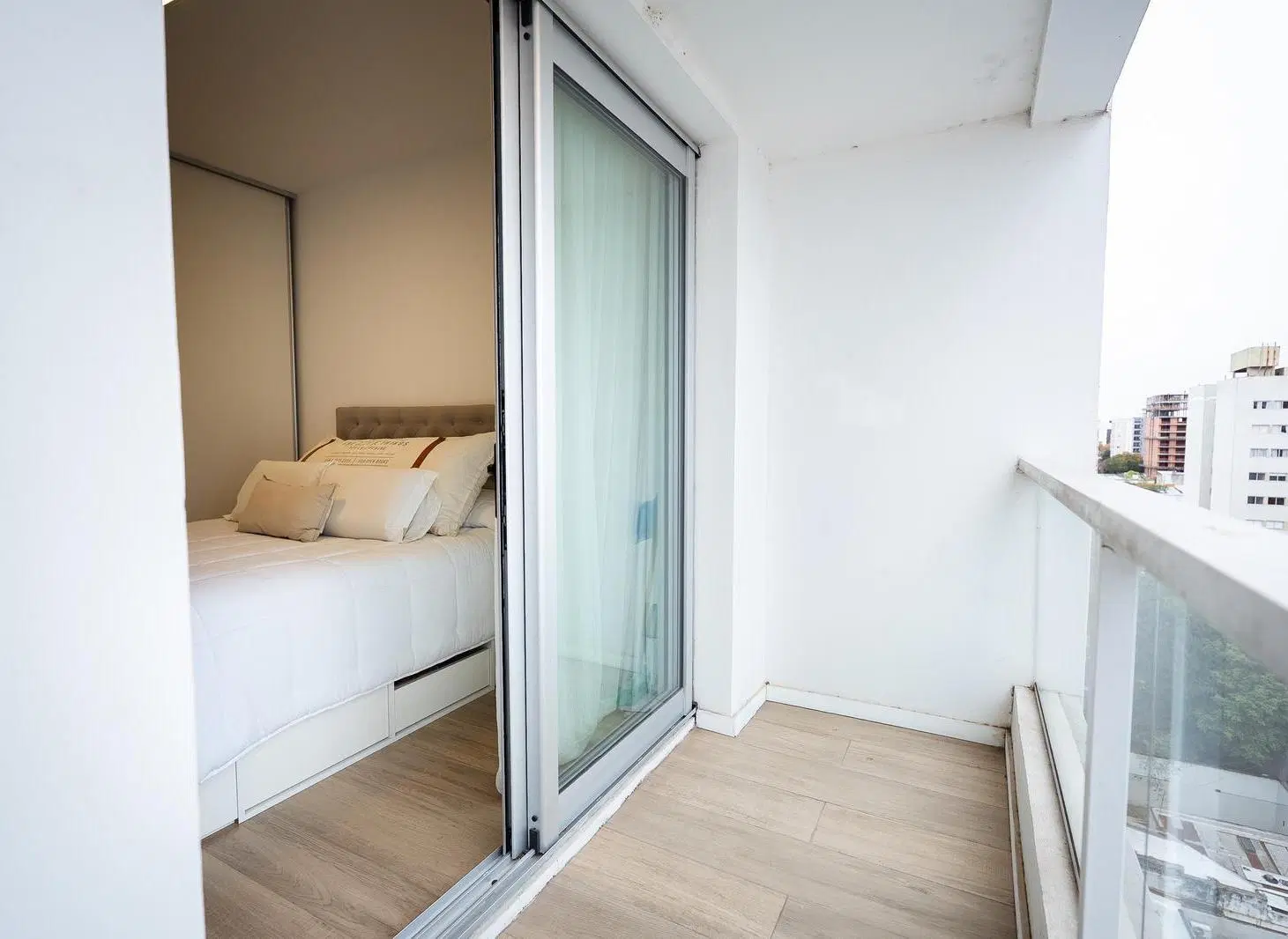 Departamento a la venta sobre avenida 60 entre 10 y 11 5