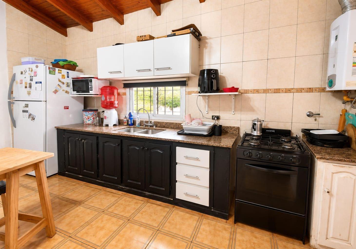 Foto de Departamento de 2 dormitorios y cochera en venta en La Plata, imagen 4