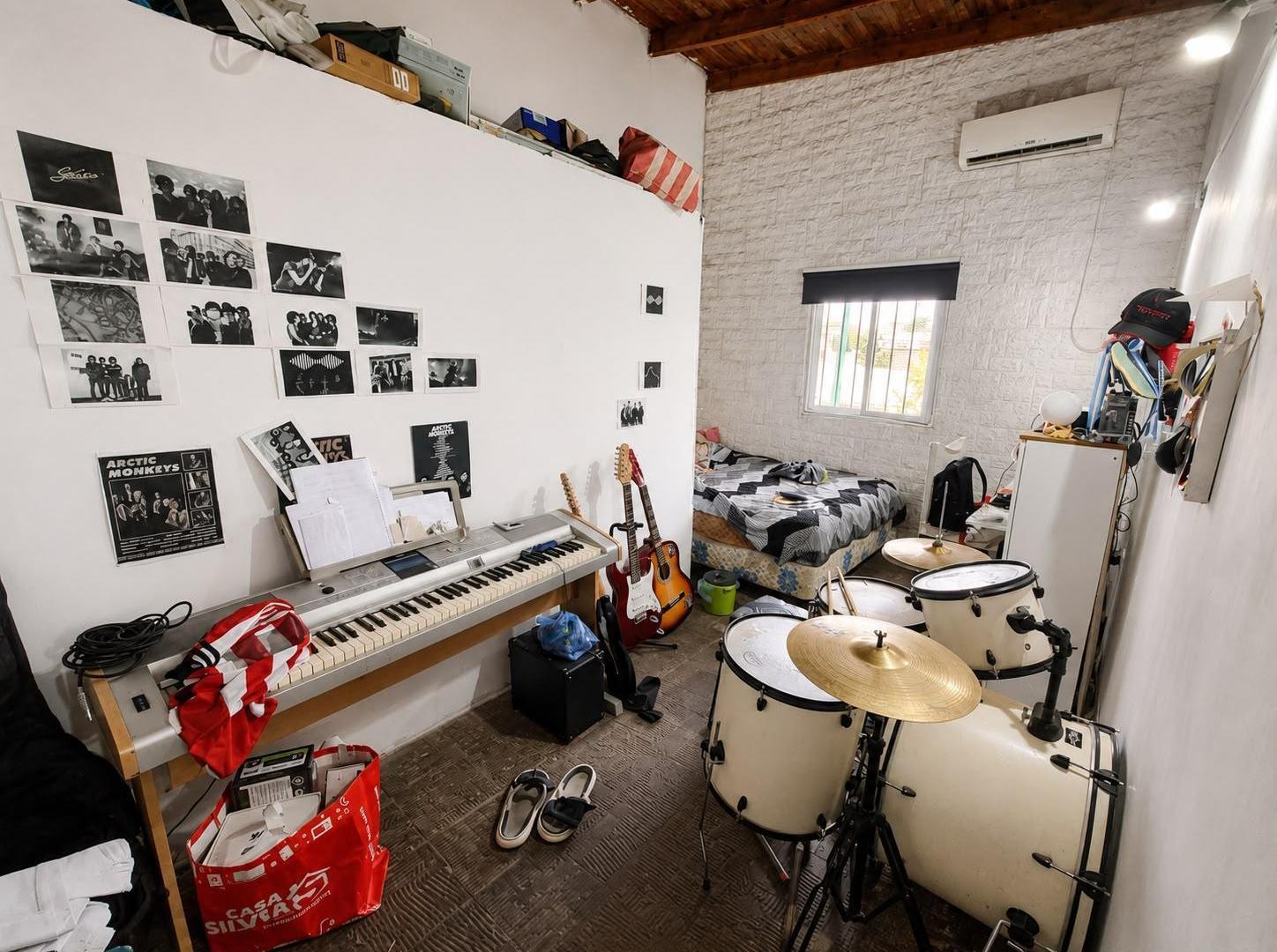 Foto de Departamento de 2 dormitorios y cochera en venta en La Plata, imagen 5