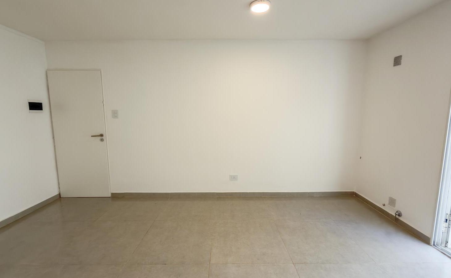 Foto de PH en venta de un dormitorio en La Plata, imagen 4