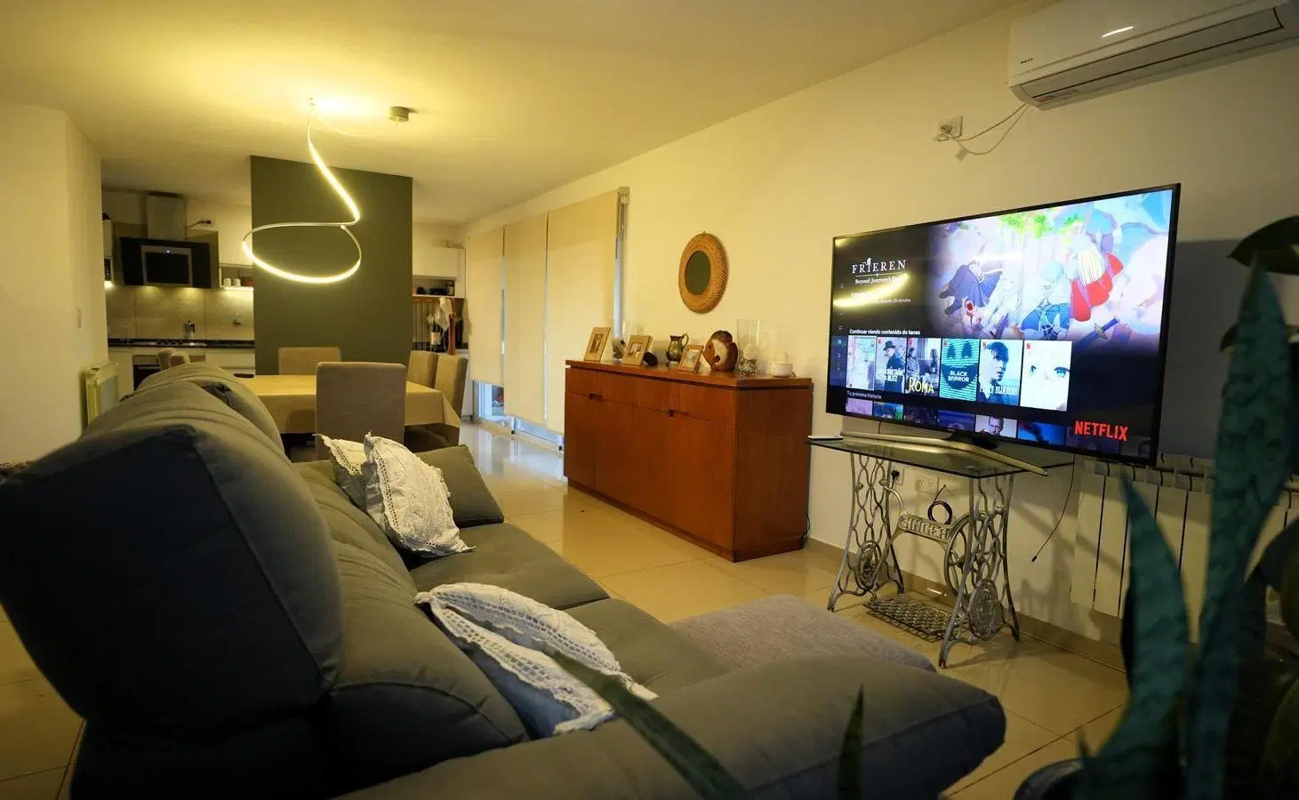APTO CREDITO !!! MODERNA CASA de 3 DORMITORIOS con pileta!!! Villa Catalina !!! 4