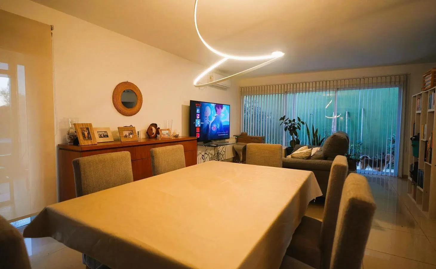 APTO CREDITO !!! MODERNA CASA de 3 DORMITORIOS con pileta!!! Villa Catalina !!! 3