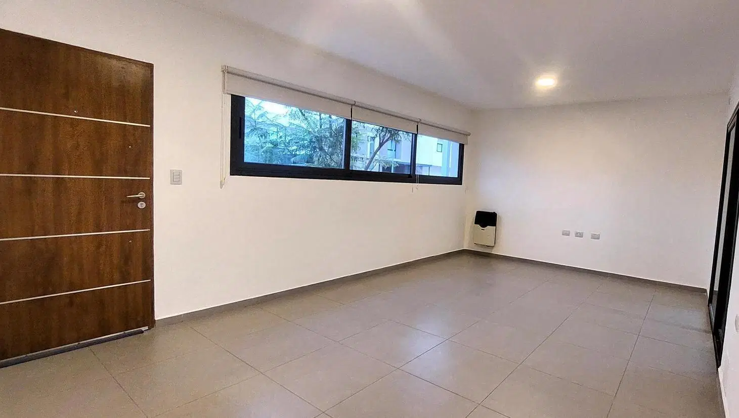 CASA PLANTA BAJA !!! gran patio y pileta !!! DOCTA BOULEVARD !!! 5