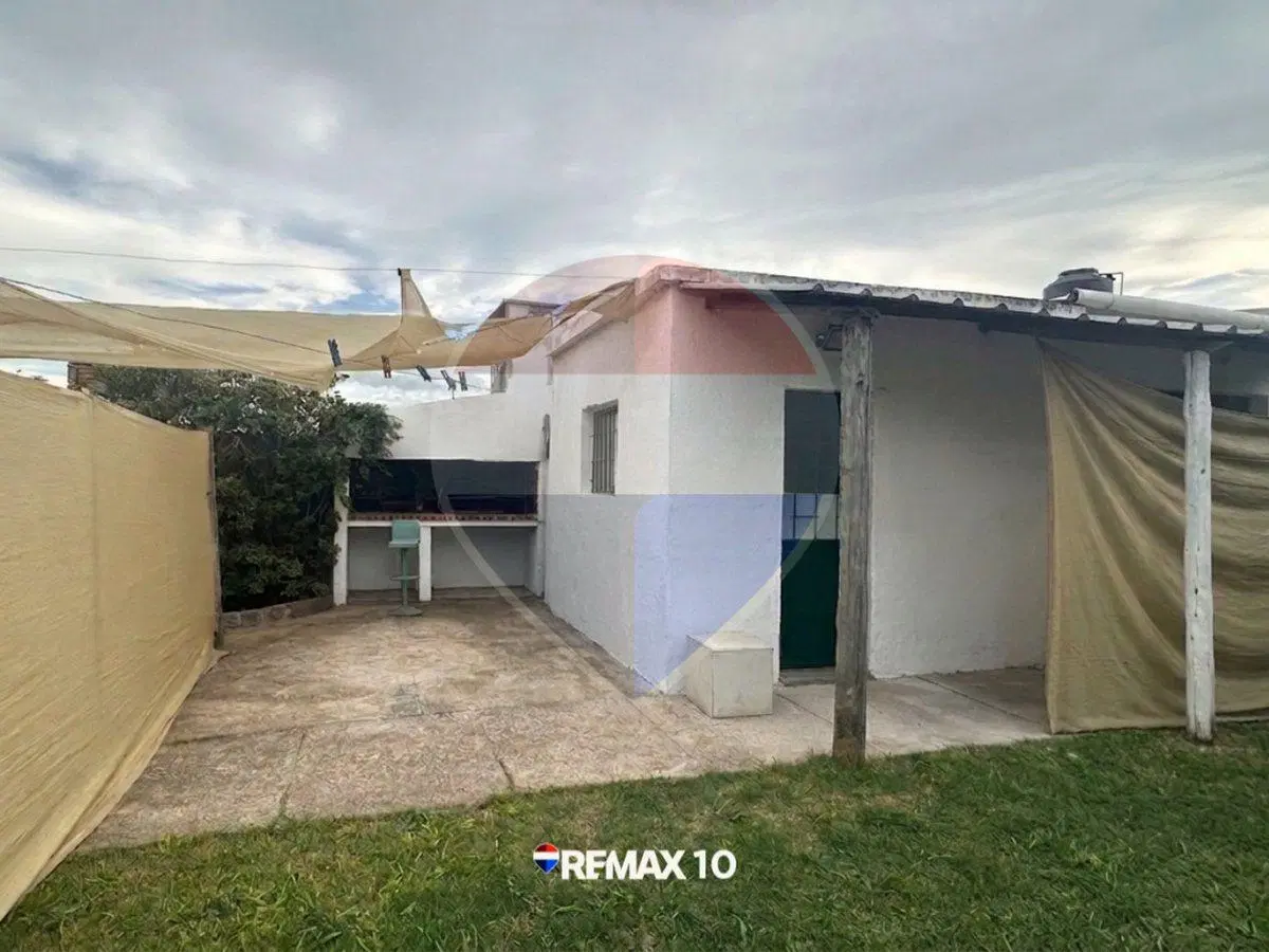 Se alquila casa un dormitorio 4