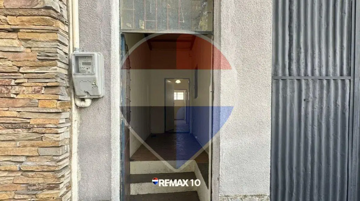 Gran salón con potencial comercial o logístico 4