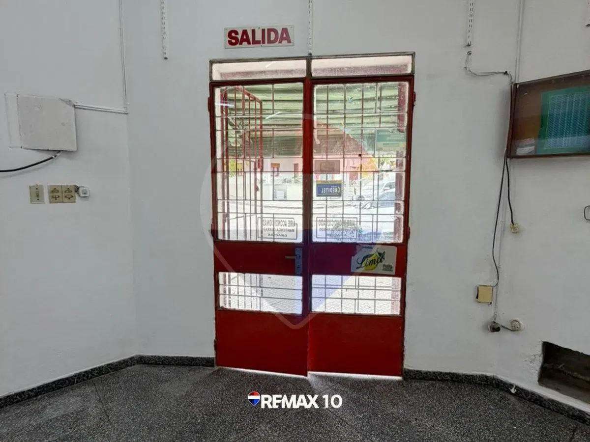 Alquiler de local comercial en ciudad de Florida 1