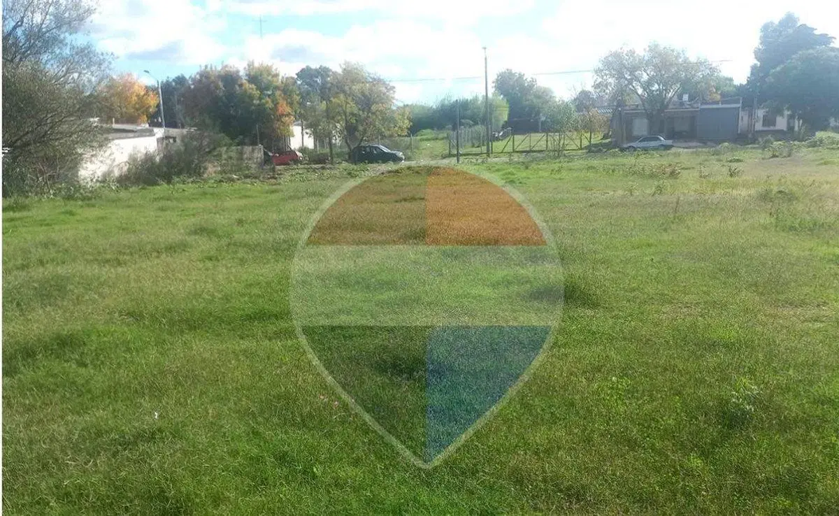 SE VENDE TERRENO 2015 m² BARRIO CURUCHET 3