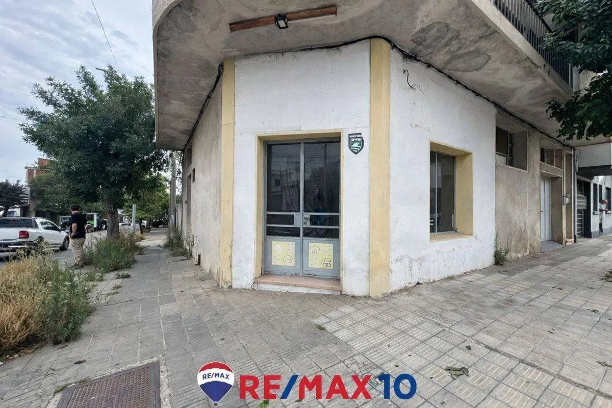 LOCAL COMERCIAL CON EXCELENTE UBIACION 5