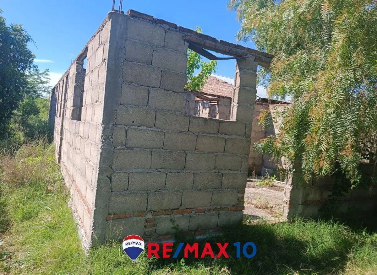 Terreno con Mejoras 2