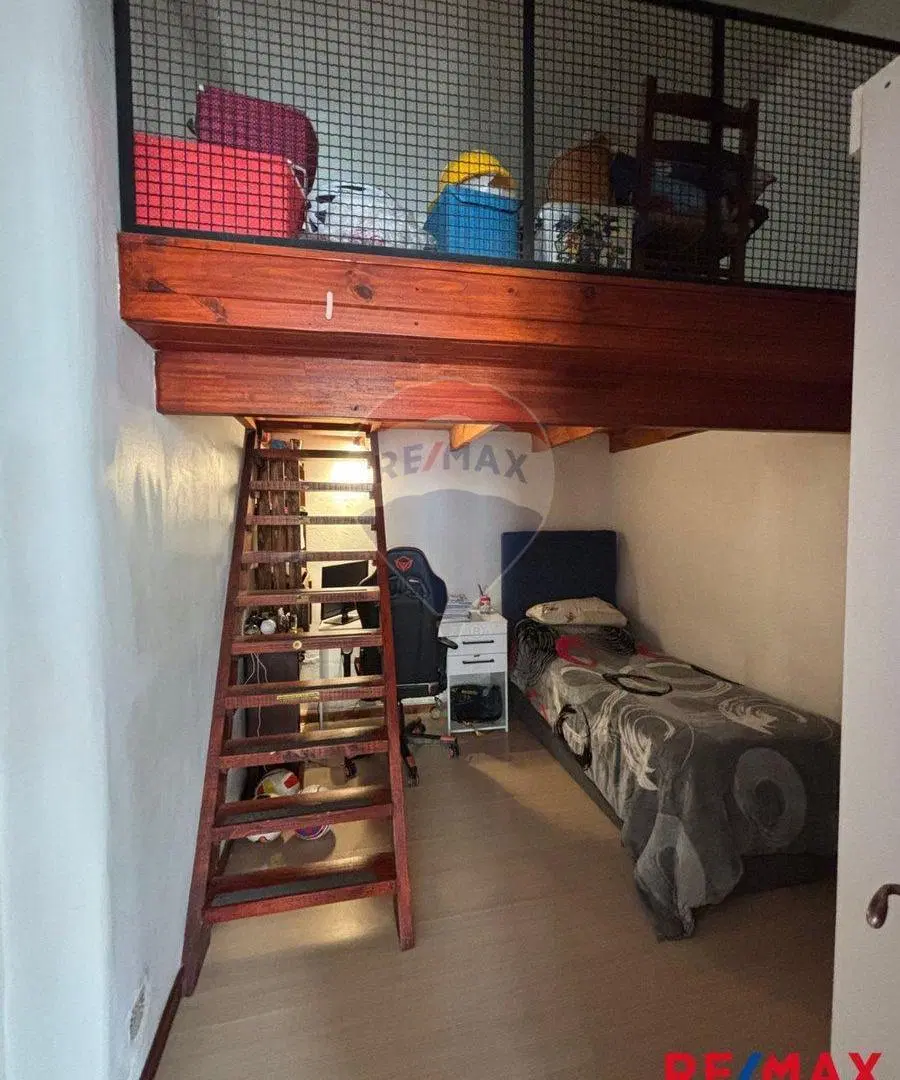 Casa 4 dormitorios, 3 baños. Se alquila, Florida. 2