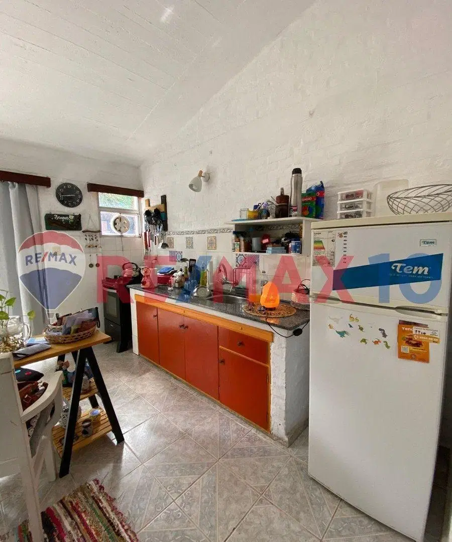 CASA EN EXELENTE ESTADO LISTA PARA VIVIR 4